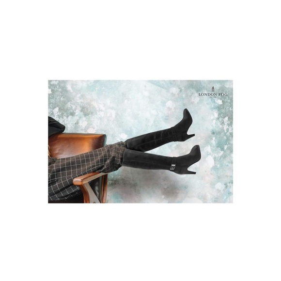 Black Knee-High Women's Boots - Picture 5 of 10